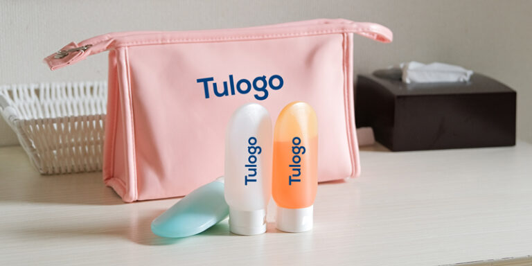 Neceser con botes personalizados con el logotipo de tu empresa